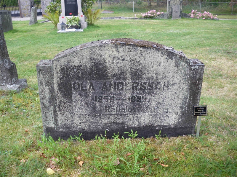 Grave number: SB 01    15