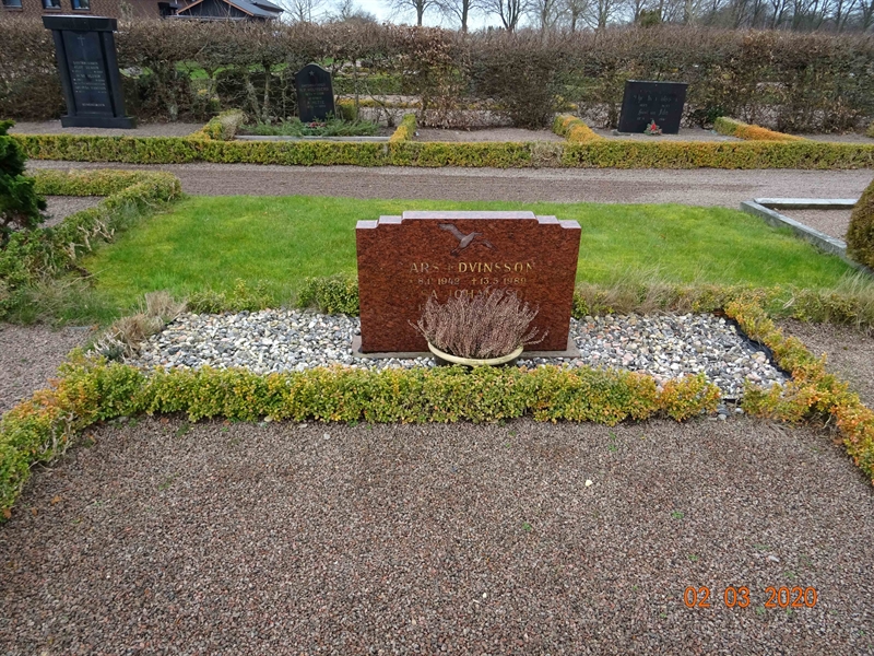 Grave number: NK 3 CA    16, 17