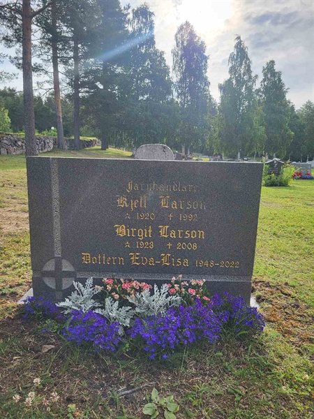 Grave number: 001 4  3102