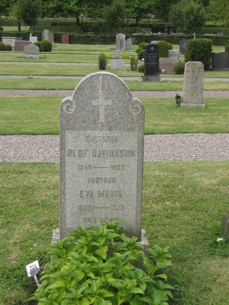 Grave number: 1 C    33