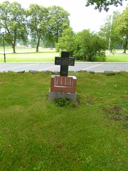 Grave number: ROG E   15, 16