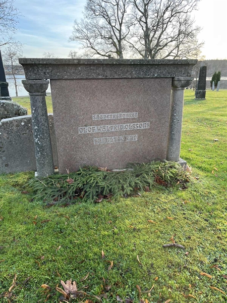 Grave number: Ärt 04 05   102