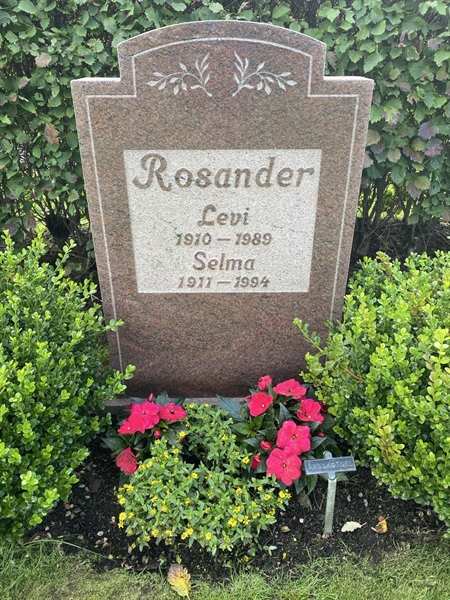 Grave number: G 23     1-2
