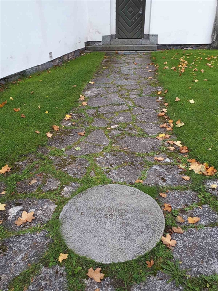 Gravnummer: GK F 1    37