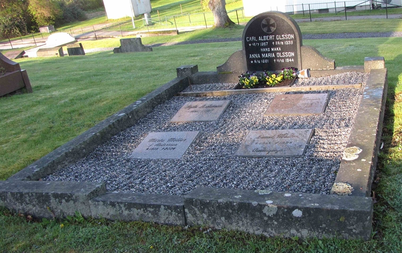 Grave number: FK JASMI   510, 511