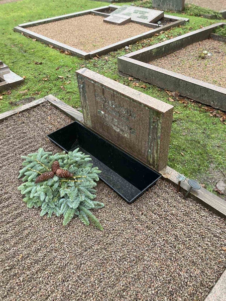 Hautatunnus: BRO 11    10