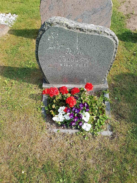 Grave number: 01  4047