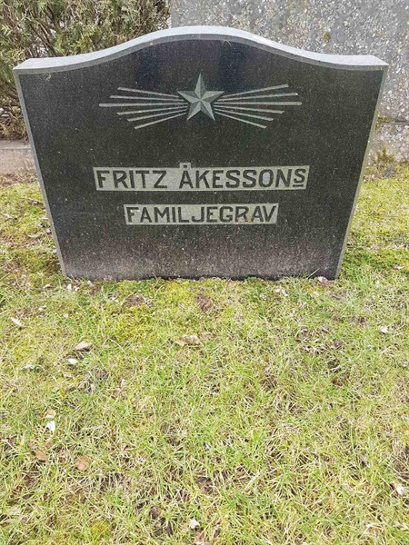 Grave number: RK V 2    21, 22