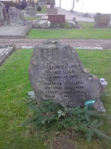 Grave number: HK G    39, 40
