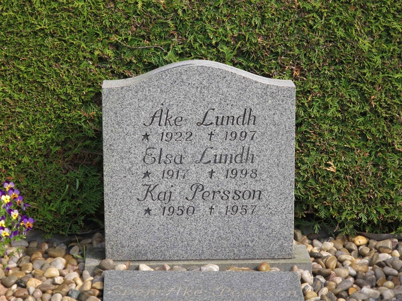 Grave number: HÖB 48    14
