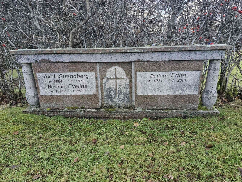 Grave number: AK C  4398-4400