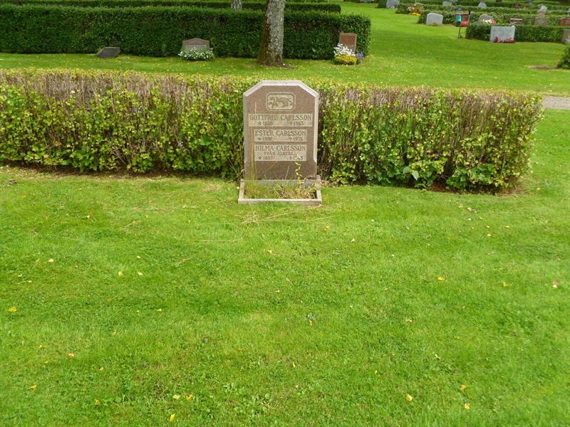 Grave number: ROG G  120, 121, 122