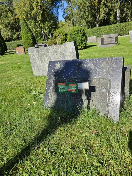 Grave number: Fr 7   383-384