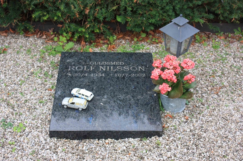 Grave number: Ö 13i   119, 120, 121, 122