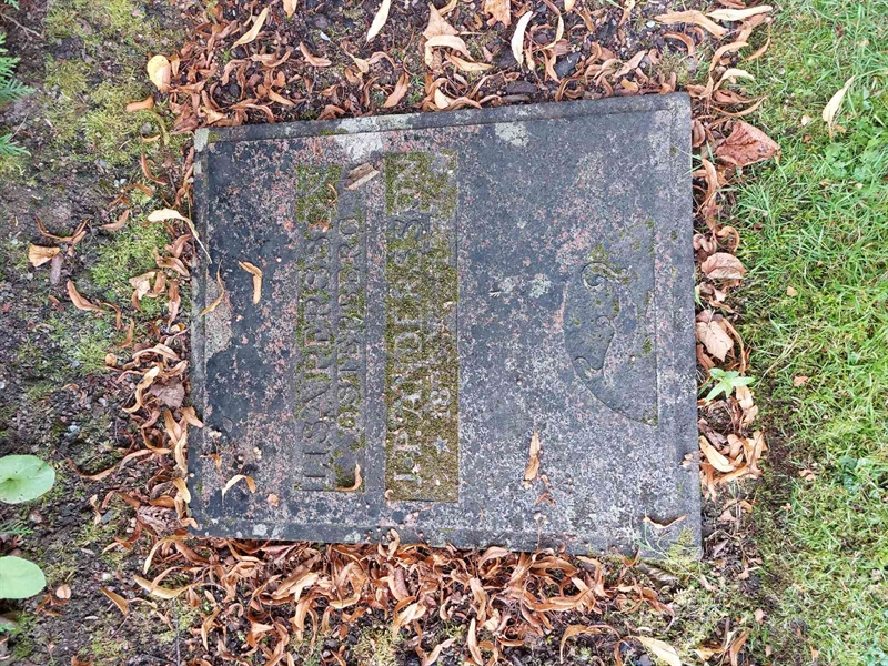 Grave number: 1 D   077A