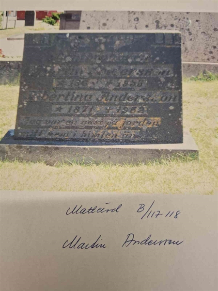 Gravnummer: 40 B   117-118