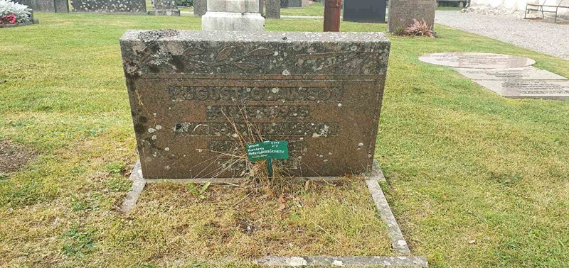 Grave number: N 003  0210