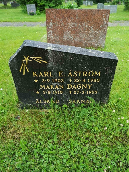 Hautatunnus: NK 11    33