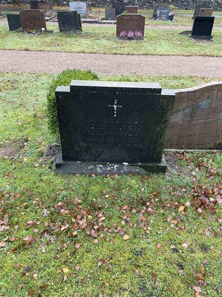 Grave number: VV 6   259, 260