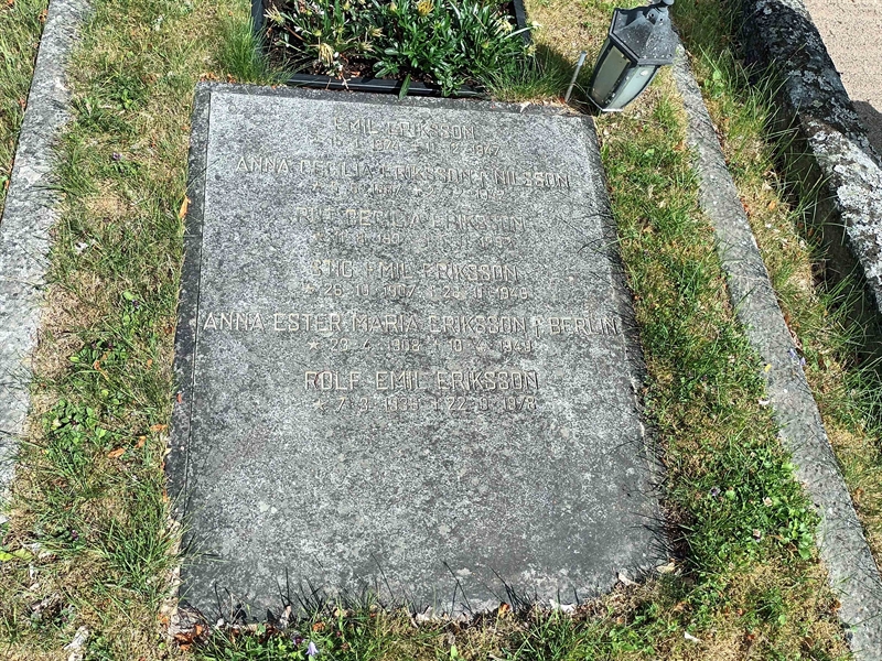 Grave number: SÖ 04   248