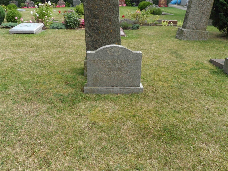 Grave number: SK A   113, 114