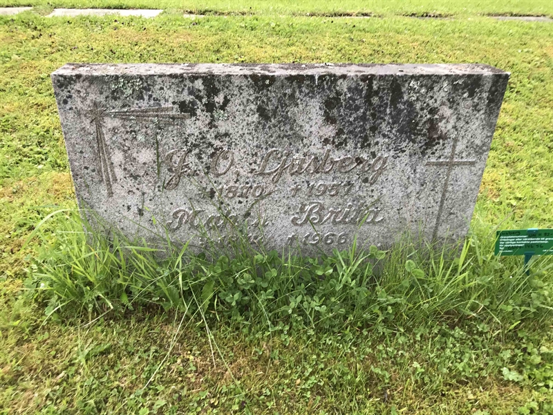 Grave number: UN H    82, 83, 84