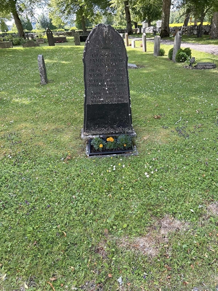 Grave number: 2 G  681-682