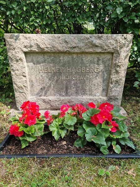 Grave number: 1 KV.4    97-98