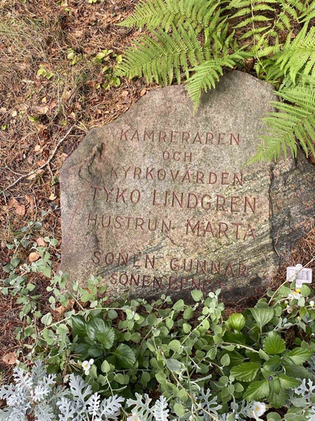 Grave number: 3 B     1