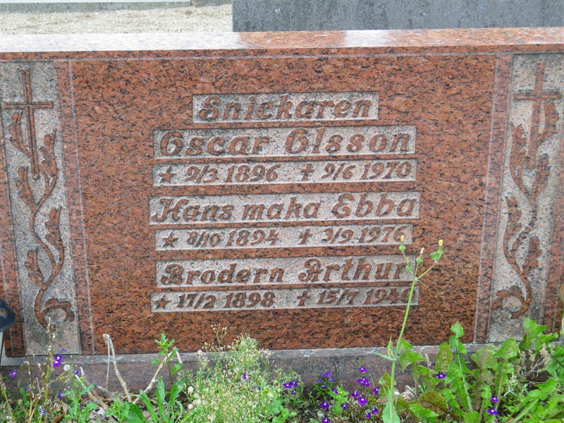Grave number: OS K   336, 337, 338