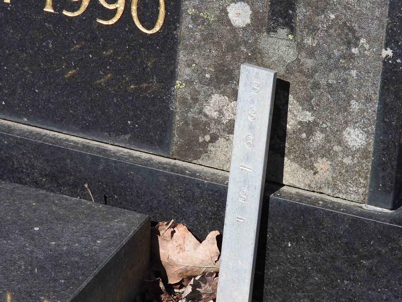 Gravnummer: BK B    86-87