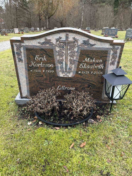 Grave number: L A 121