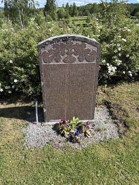 Grave number: 4 G GK   130-132