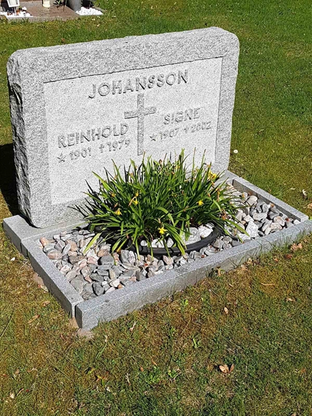 Grave number: 01  3635