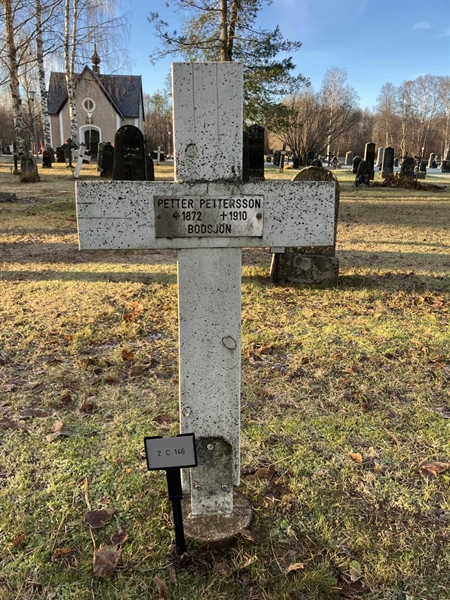 Hautatunnus: 2 C   146