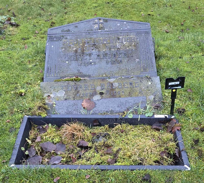 Gravnummer: 1 O    16-17