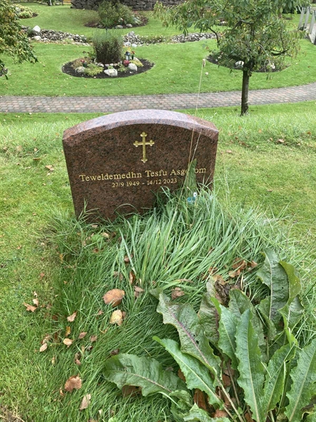 Gravnummer: 1 3 M/O   104