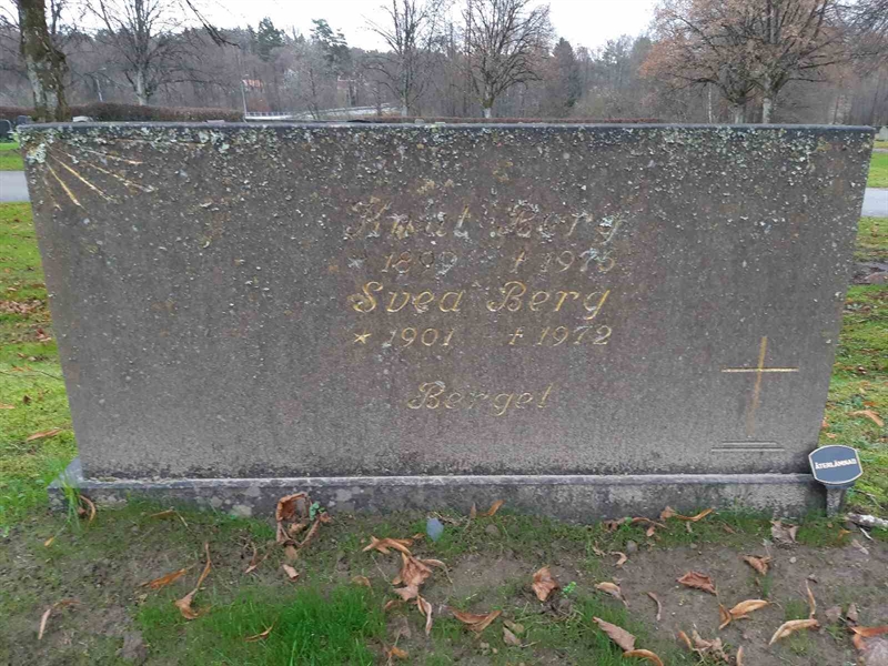 Grave number: 03 04    11-12