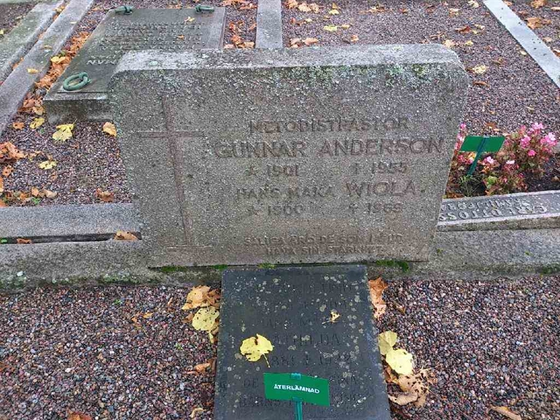 Grave number: 1 05 G    43
