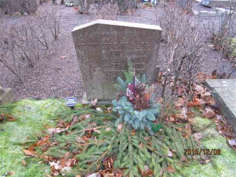 Grave number: 1 02 G    34