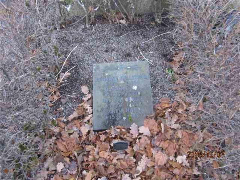 Grave number: 1 02 F    23