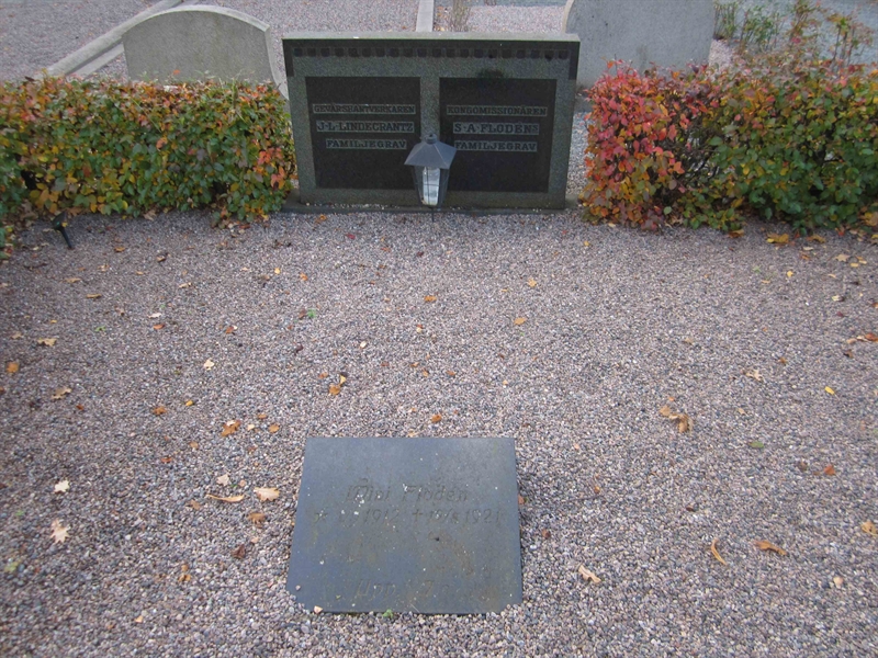 Grave number: 1 03 J     1-2-6
