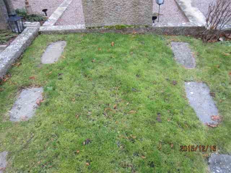 Grave number: 1 05 D    33