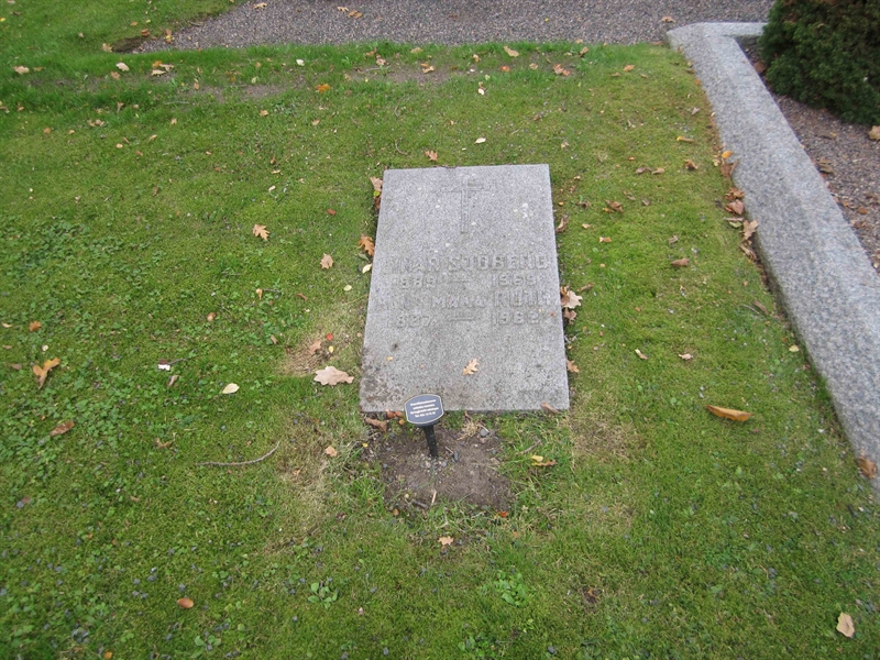Grave number: 1 03 B    21-22
