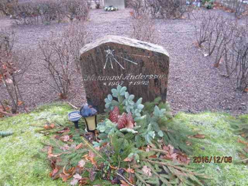 Grave number: 1 02 G    30B-32