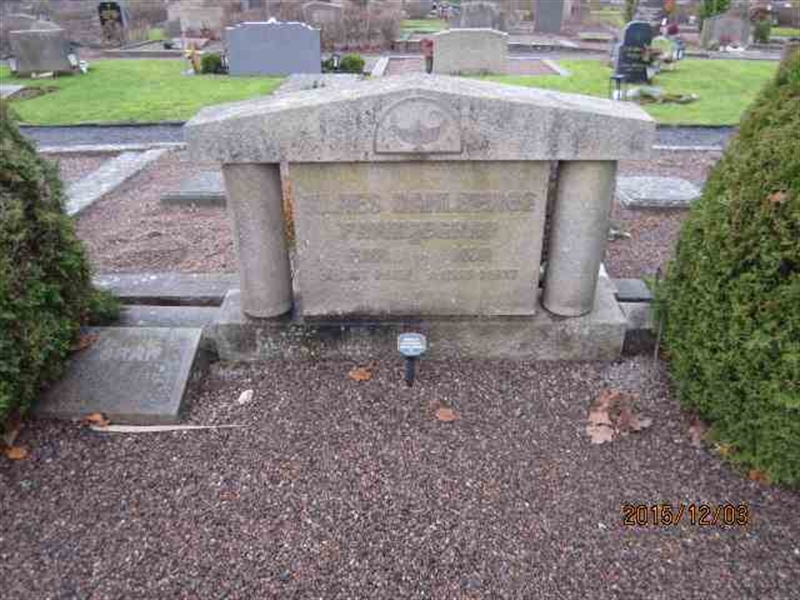 Grave number: 1 02 C    19-21-23