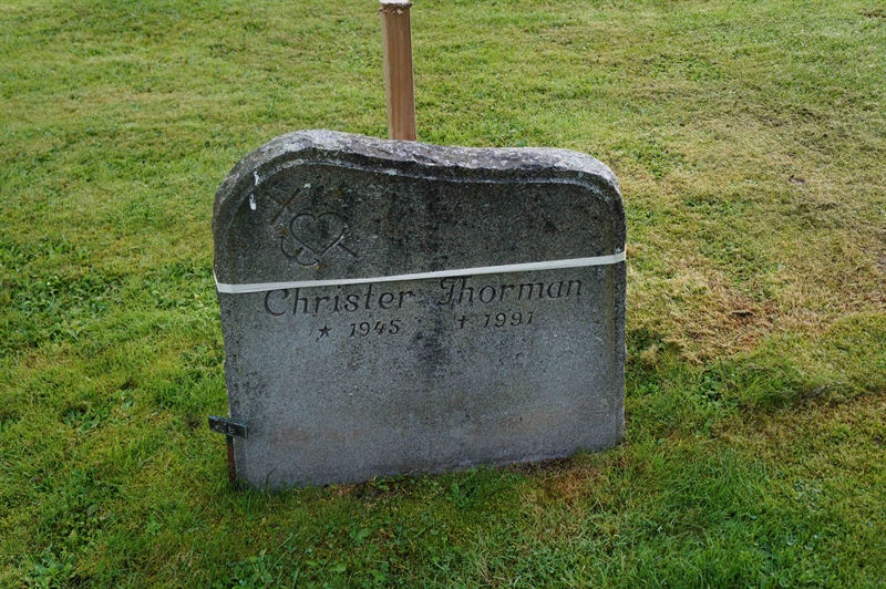Grave number: 2 PET    58