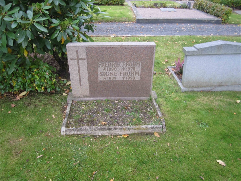 Grave number: 1 03 D     9-11
