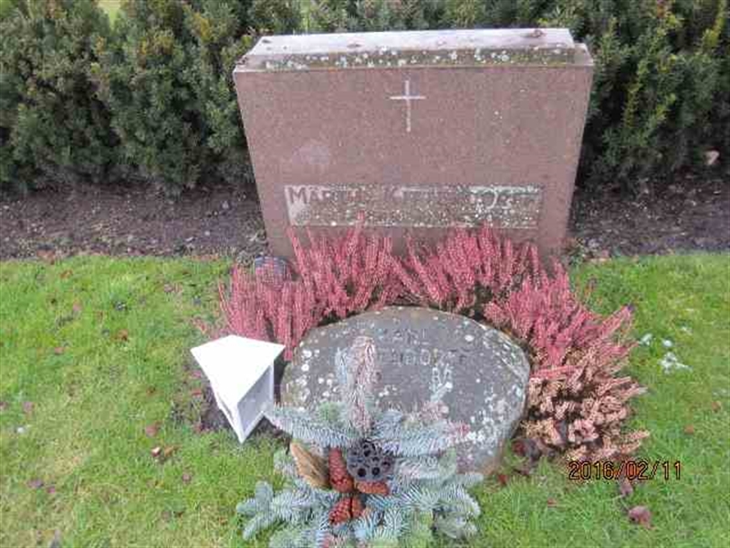 Grave number: 1 18 D    12-14