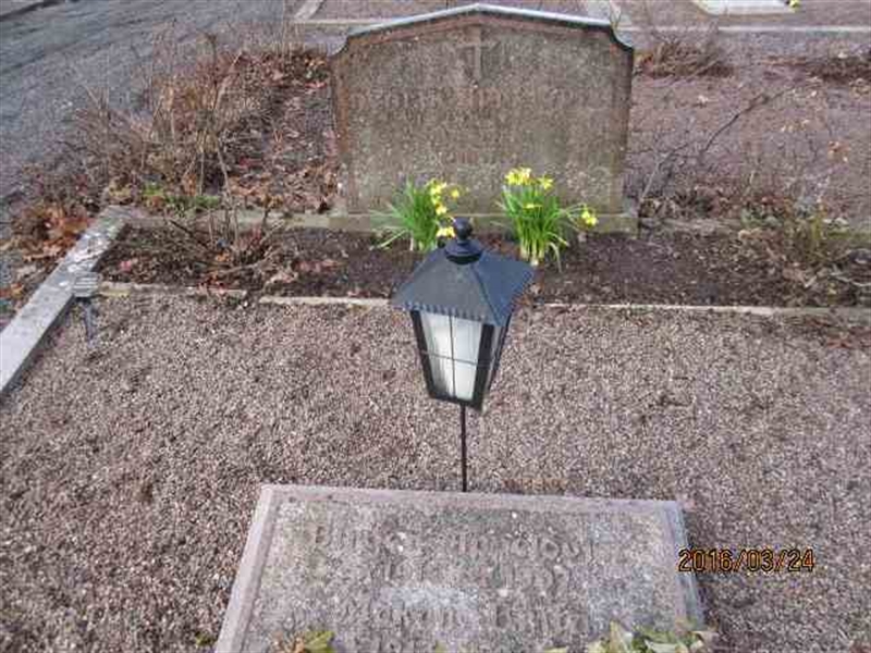 Grave number: 1 08 G    37